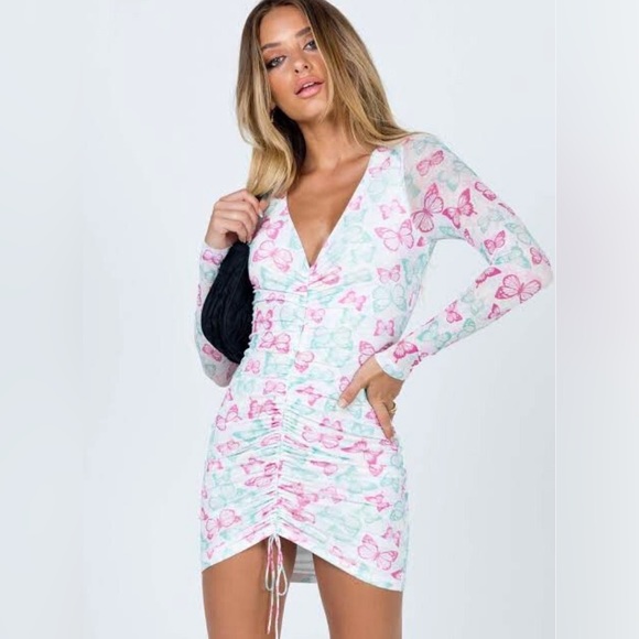 Princess Polly Dresses & Skirts - Princess Polly Katherine Butterfly Long-sleeves Dress Size 12